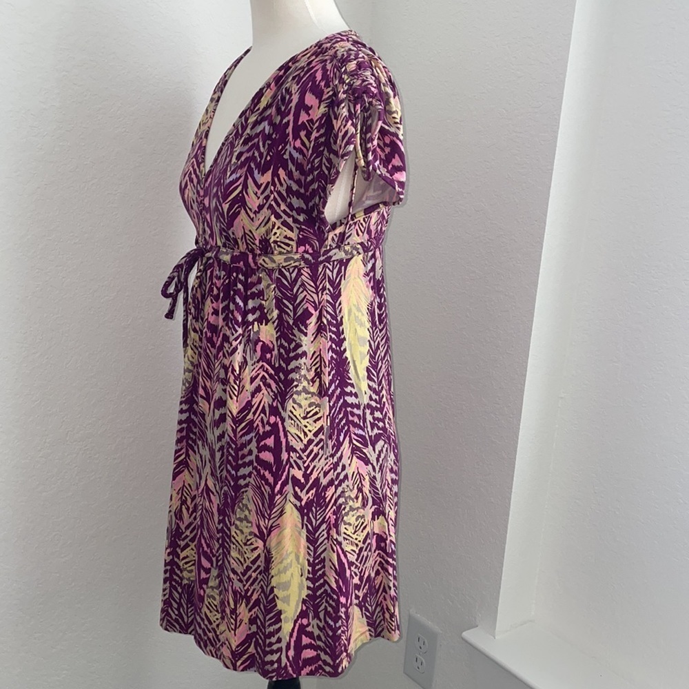 H&M floral vneck above the knee dress with adjustable ties in women’s small - Picture 4 of 11